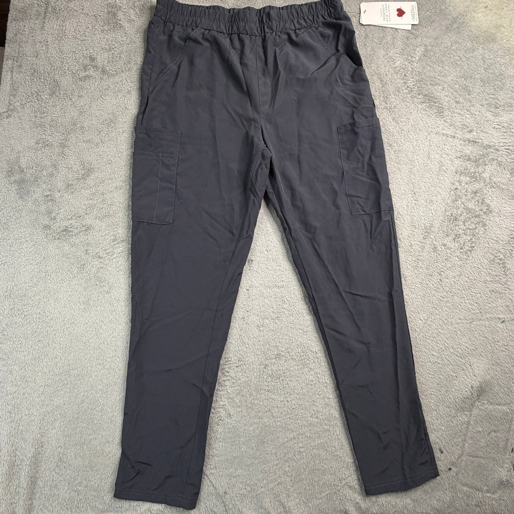 NWT New York Laundry +MEDics Womens Scrub Set Gray V-Neck Top Cargo Pants Large - Picture 12 of 14